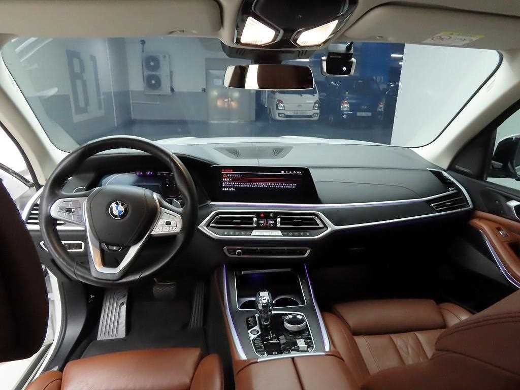 BMW X7 X7 (G07) xDrive 40d 디자인 퓨어 엑셀런스 6인승 이미지 6