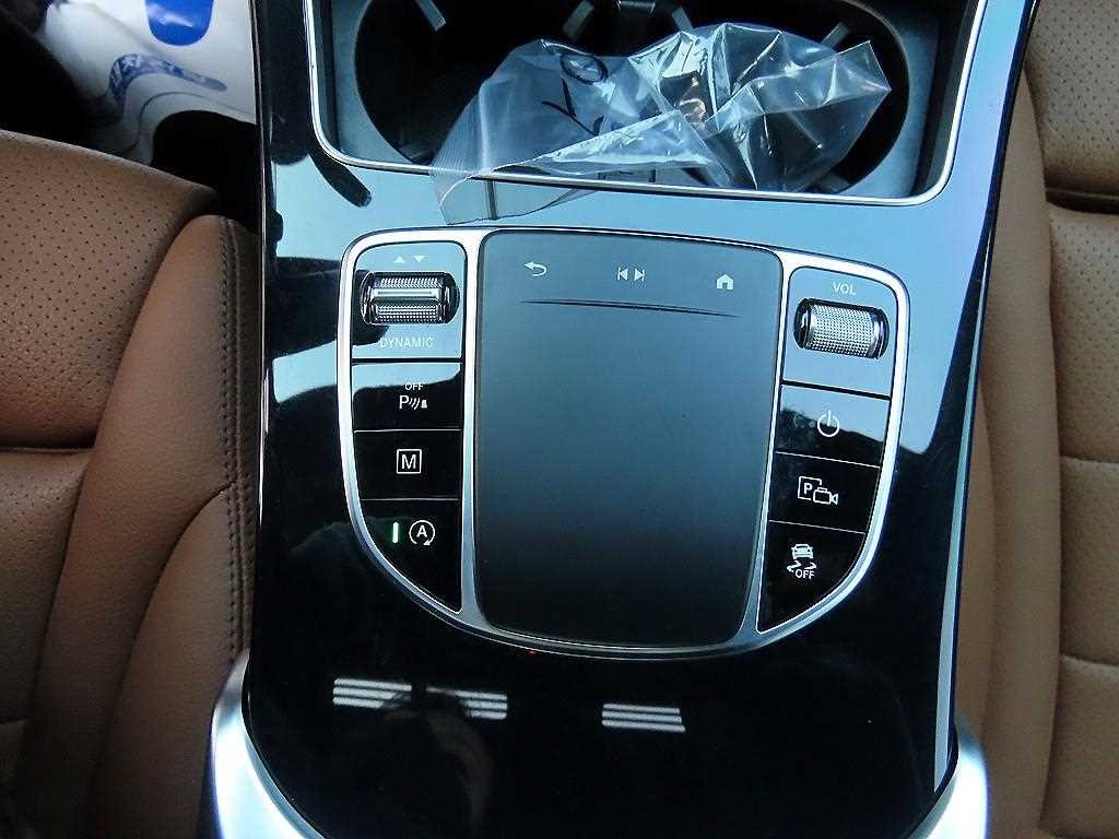 벤츠 GLC 클래스 GLC클래스 X253 GLC 220 d 4MATIC 쿠페 이미지 12