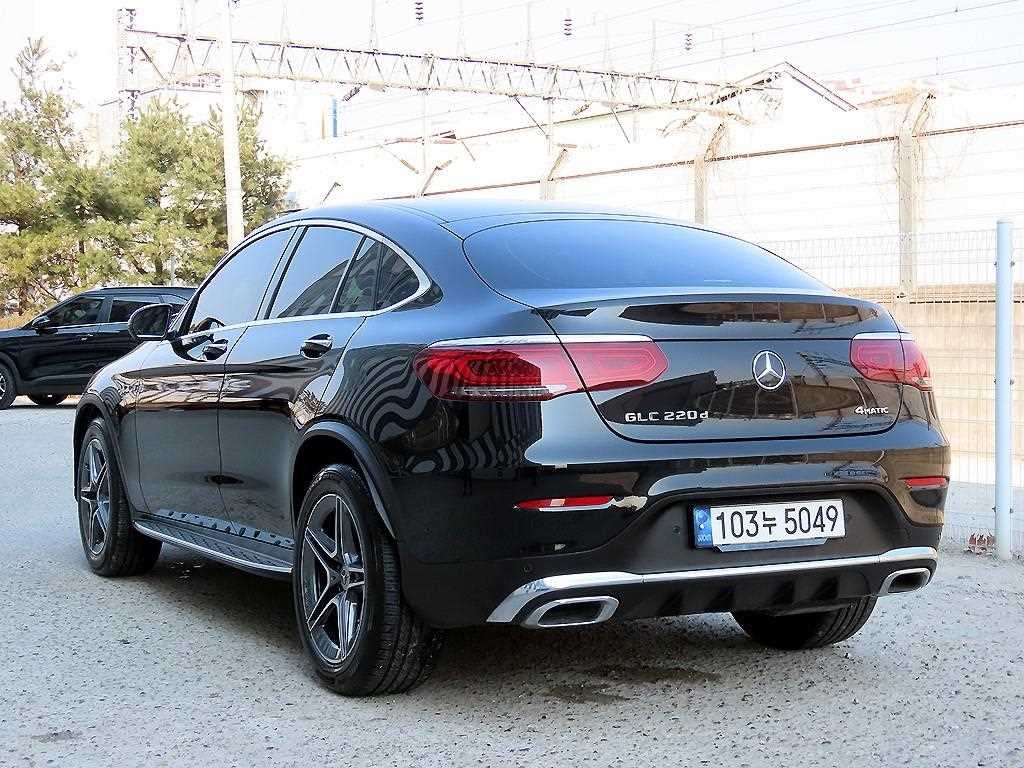 벤츠 GLC 클래스 GLC클래스 X253 GLC 220 d 4MATIC 쿠페 이미지 3