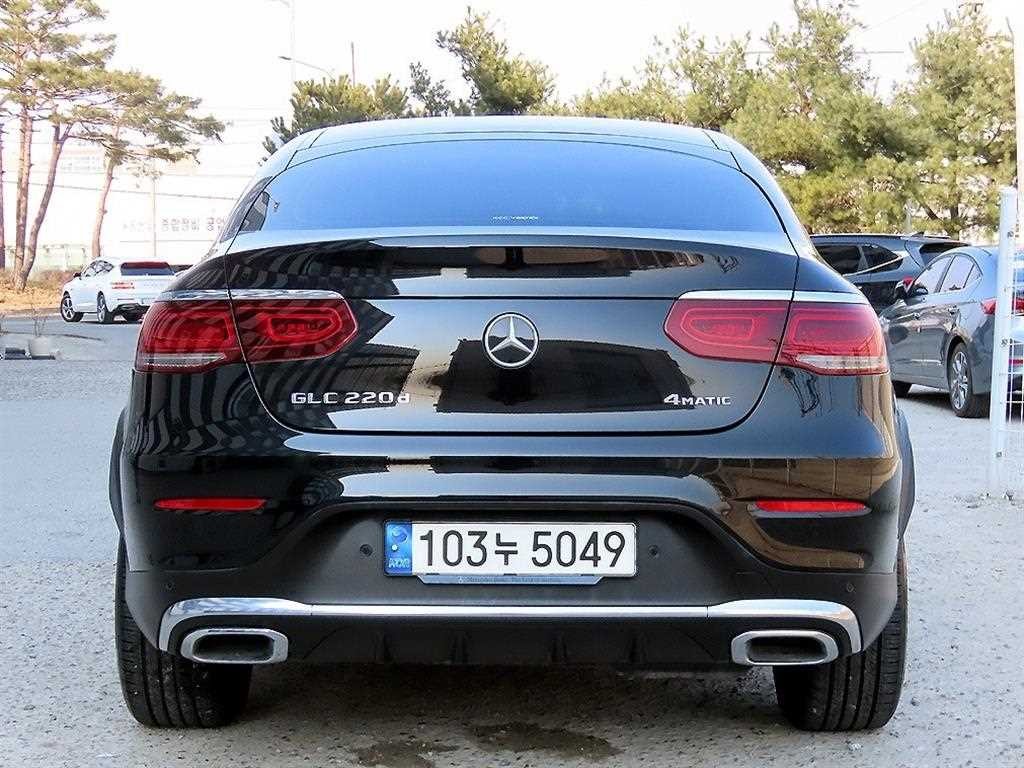 벤츠 GLC 클래스 GLC클래스 X253 GLC 220 d 4MATIC 쿠페 이미지 4