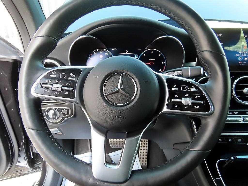 벤츠 GLC 클래스 GLC클래스 X253 GLC 220 d 4MATIC 쿠페 이미지 8