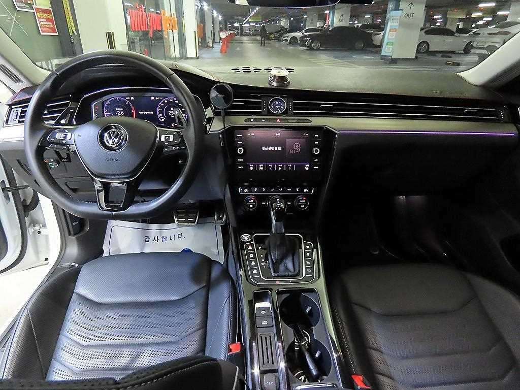 폭스바겐 아테온 2.0 TDI 엘레강스 프레스티지 4모션 이미지 10