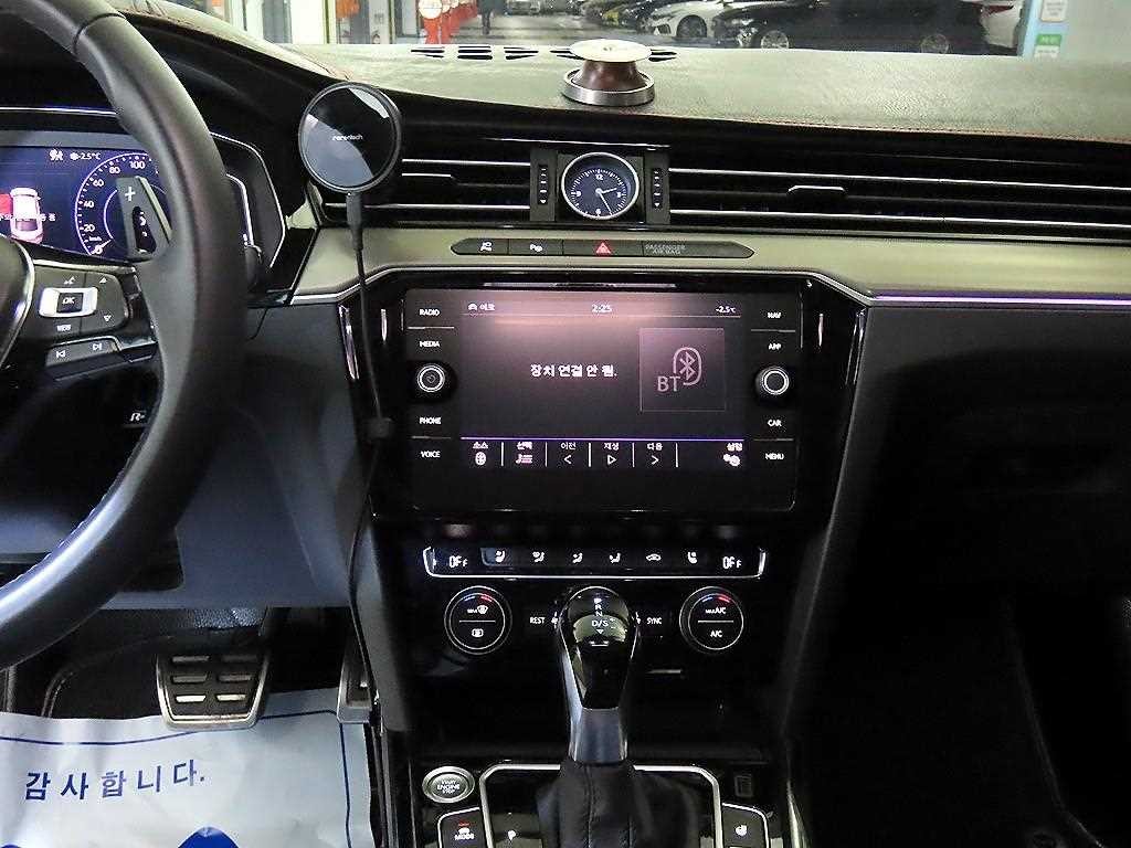 폭스바겐 아테온 2.0 TDI 엘레강스 프레스티지 4모션 이미지 11
