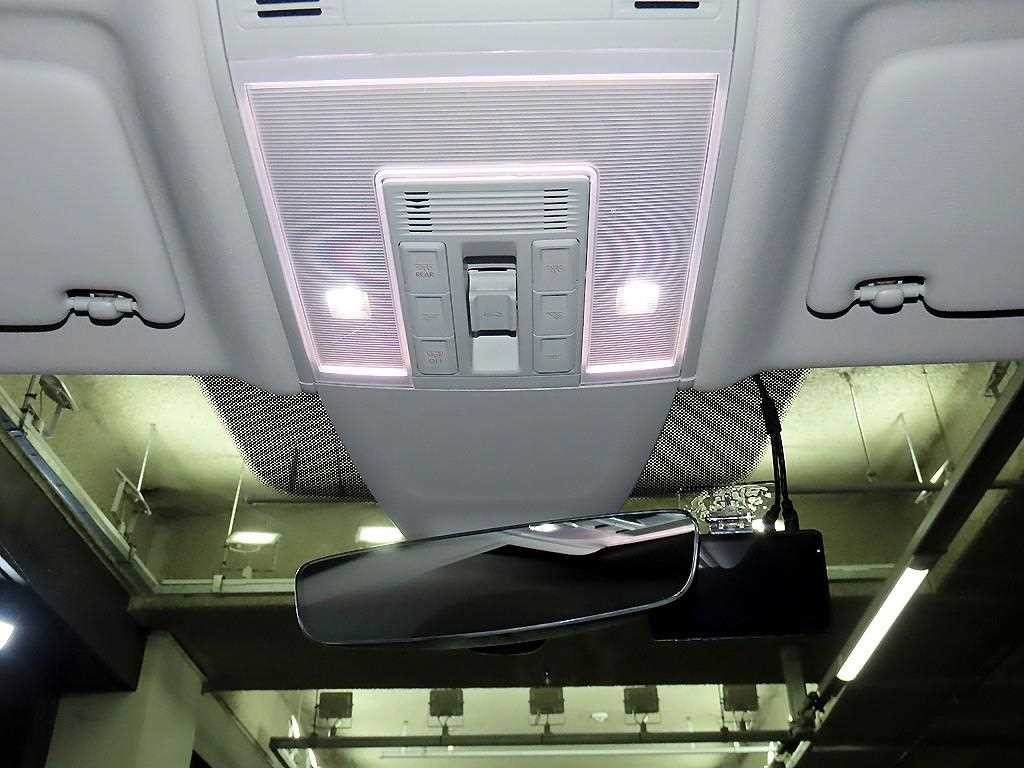 폭스바겐 아테온 2.0 TDI 엘레강스 프레스티지 4모션 이미지 14