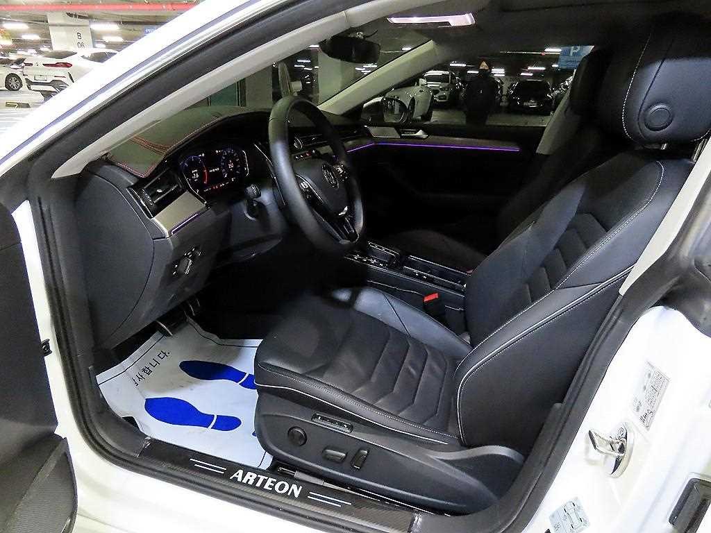 폭스바겐 아테온 2.0 TDI 엘레강스 프레스티지 4모션 이미지 6