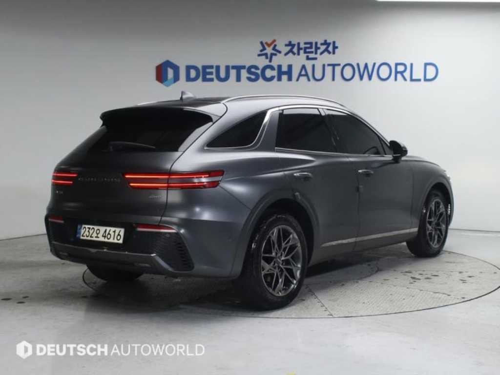 제네시스 GV70 2.2 디젤 AWD 이미지 2