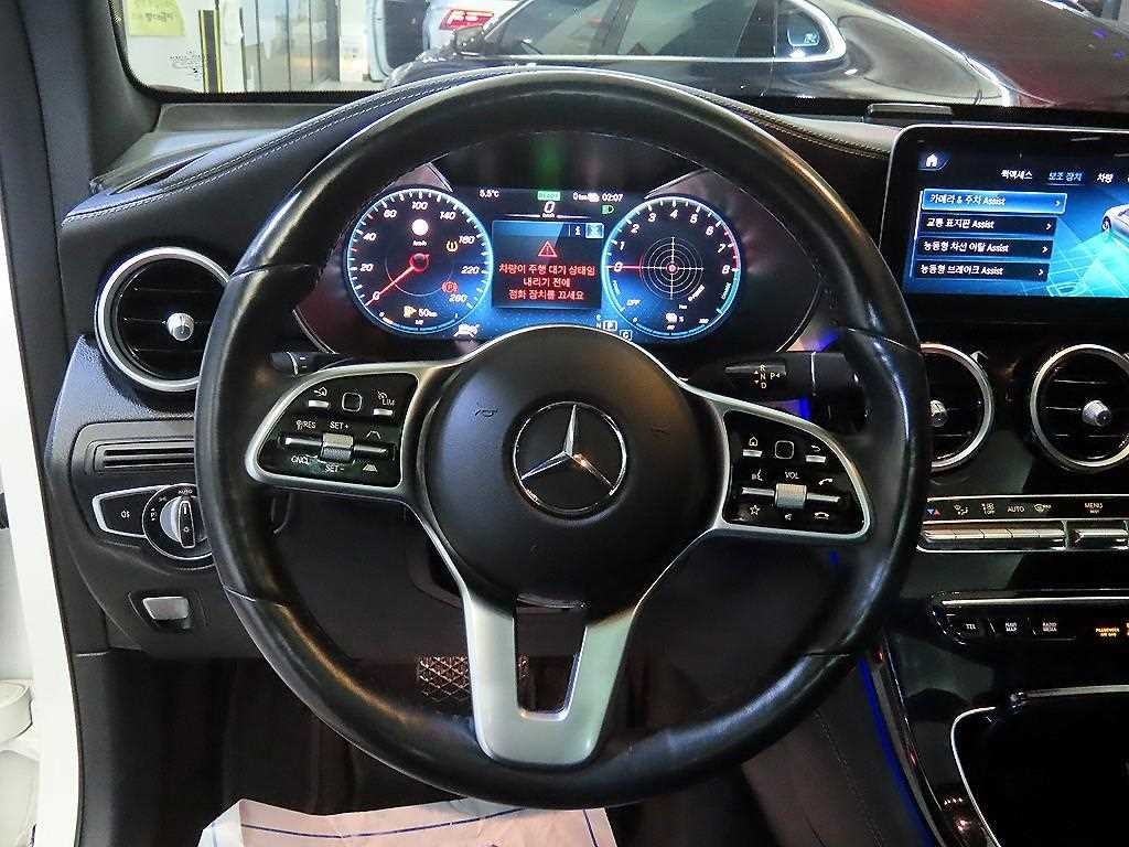 벤츠 GLC 클래스 GLC클래스 X253 GLC 300 e 4MATIC 이미지 8