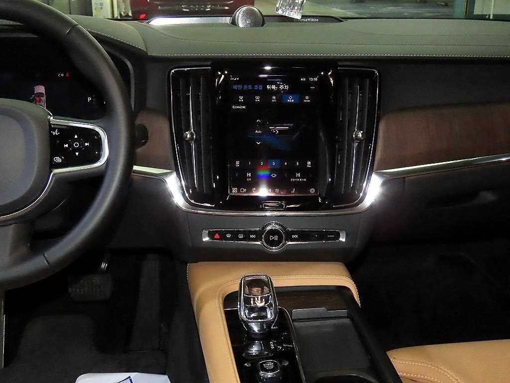 볼보 S90 B5 얼티메이트 브라이트 이미지 11