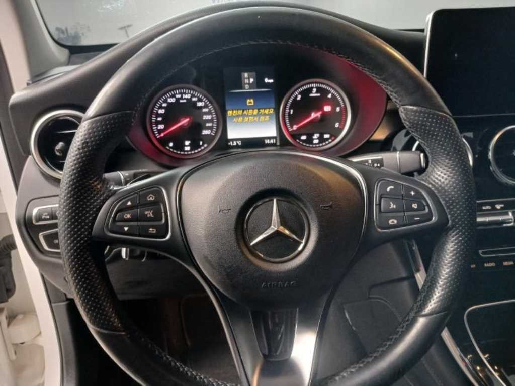 벤츠 GLC 클래스 GLC클래스 X253 GLC 220 d 4MATIC 쿠페 이미지 11
