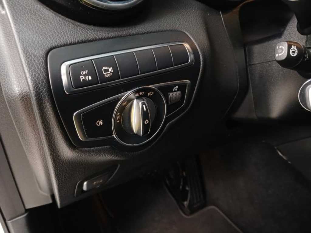 벤츠 GLC 클래스 GLC클래스 X253 GLC 220 d 4MATIC 쿠페 이미지 12