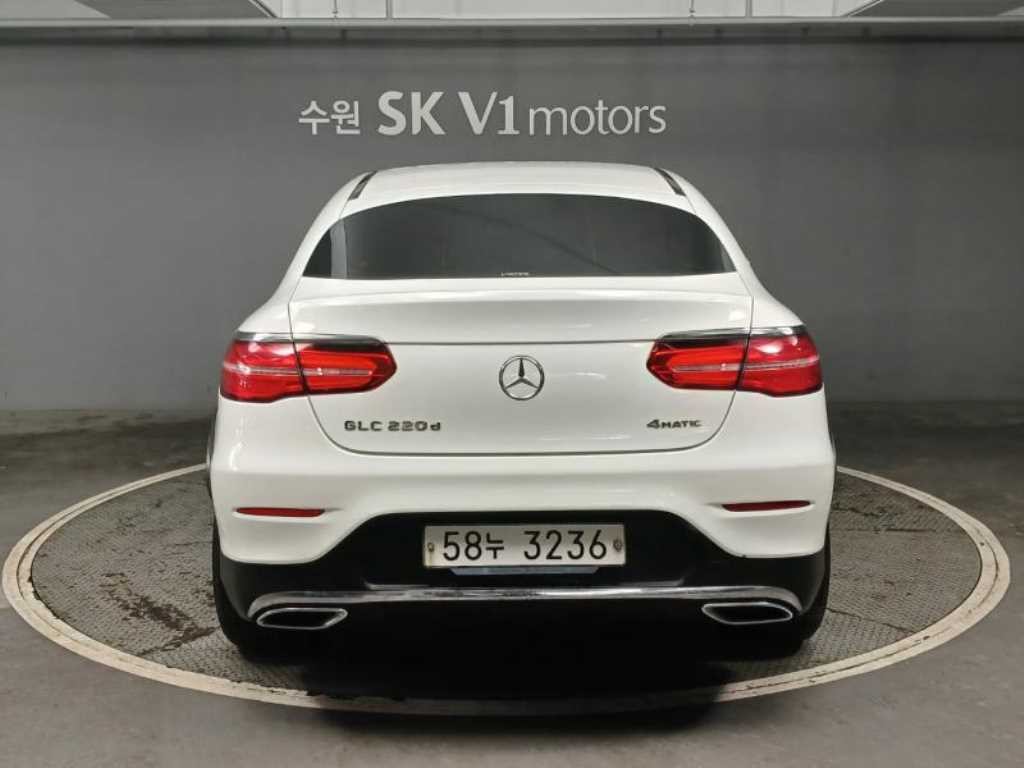벤츠 GLC 클래스 GLC클래스 X253 GLC 220 d 4MATIC 쿠페 이미지 2