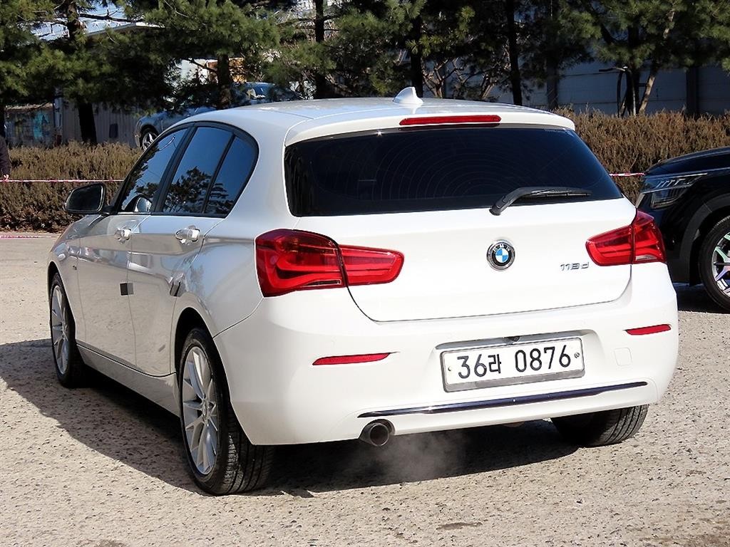 BMW 1시리즈 1시리즈 (F20) 118d 스포츠 이미지 3
