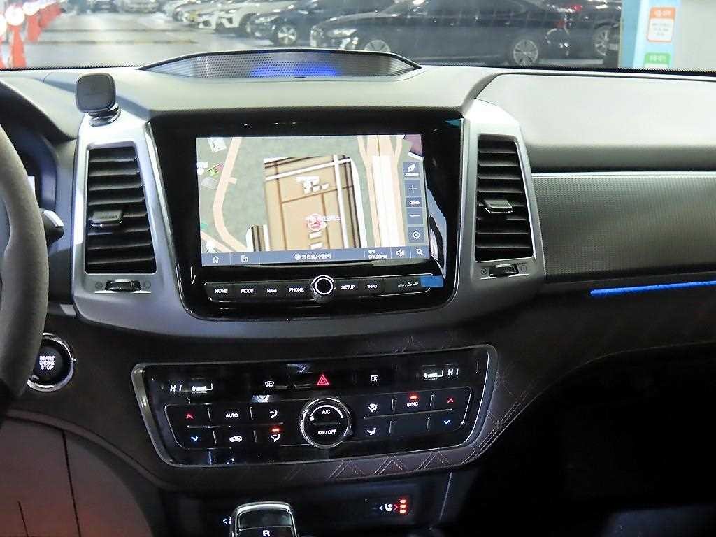 KG모빌리티(쌍용) 렉스턴 올 뉴 렉스턴 (Y450) 디젤 2.2 4WD 시그니처 이미지 11