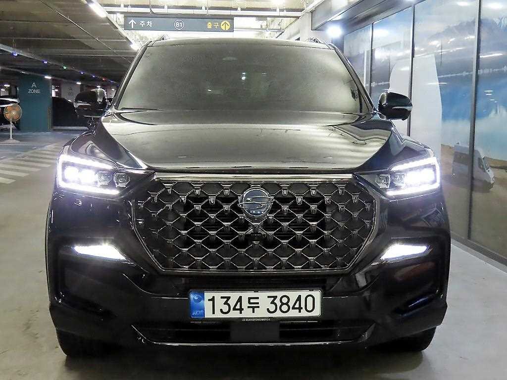 KG모빌리티(쌍용) 렉스턴 올 뉴 렉스턴 (Y450) 디젤 2.2 4WD 시그니처 이미지 2