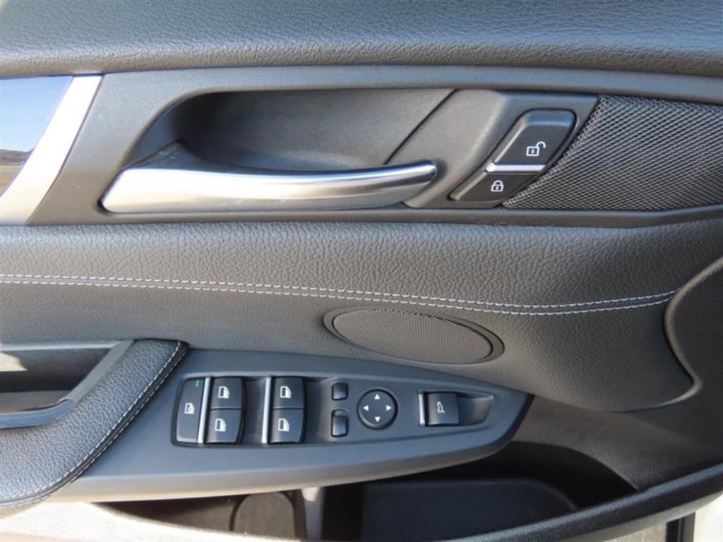 BMW X4 X4 (F26) xDrive 20d 이미지 13