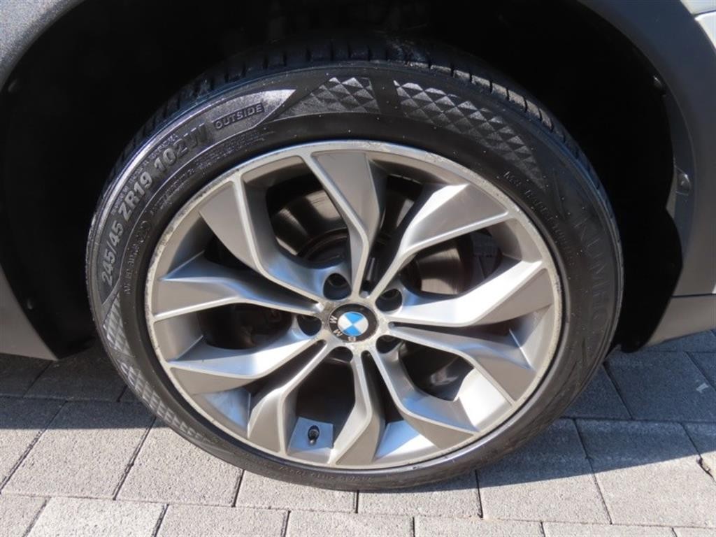 BMW X4 X4 (F26) xDrive 20d 이미지 18