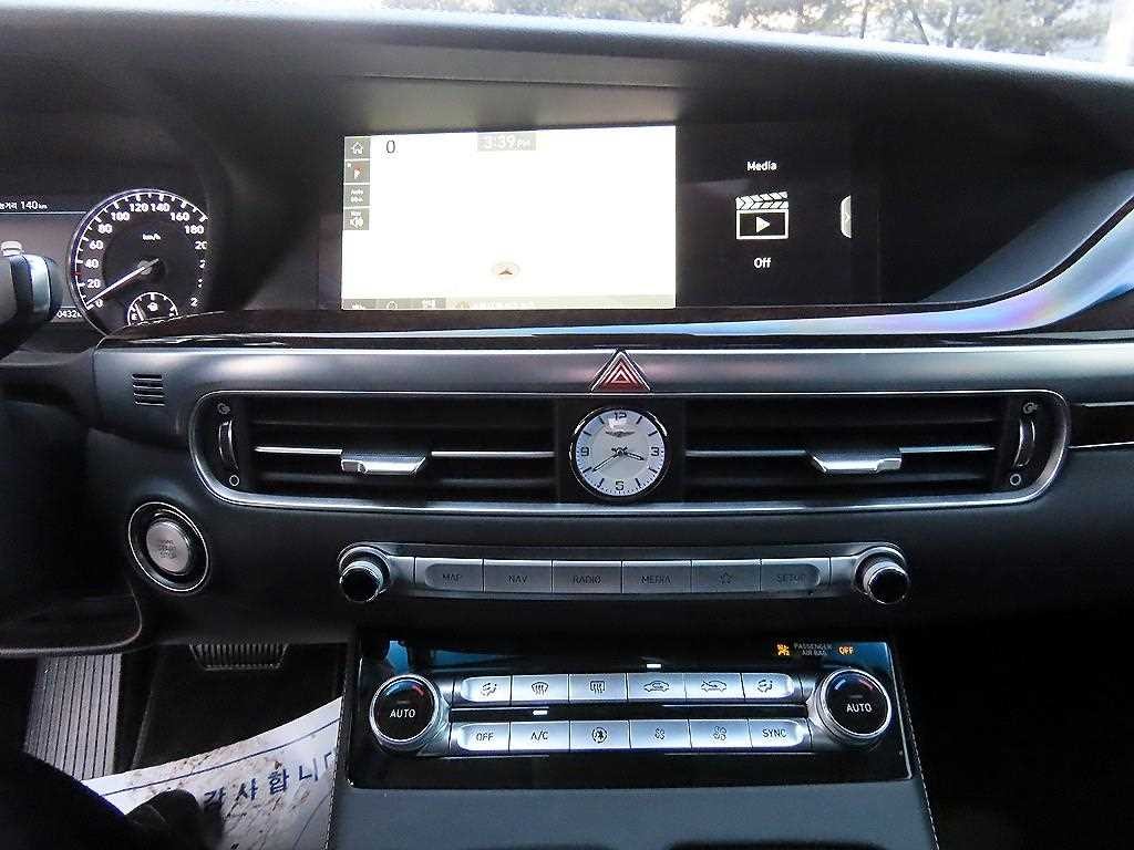 제네시스 G90 3.8 GDI AWD 럭셔리 이미지 13