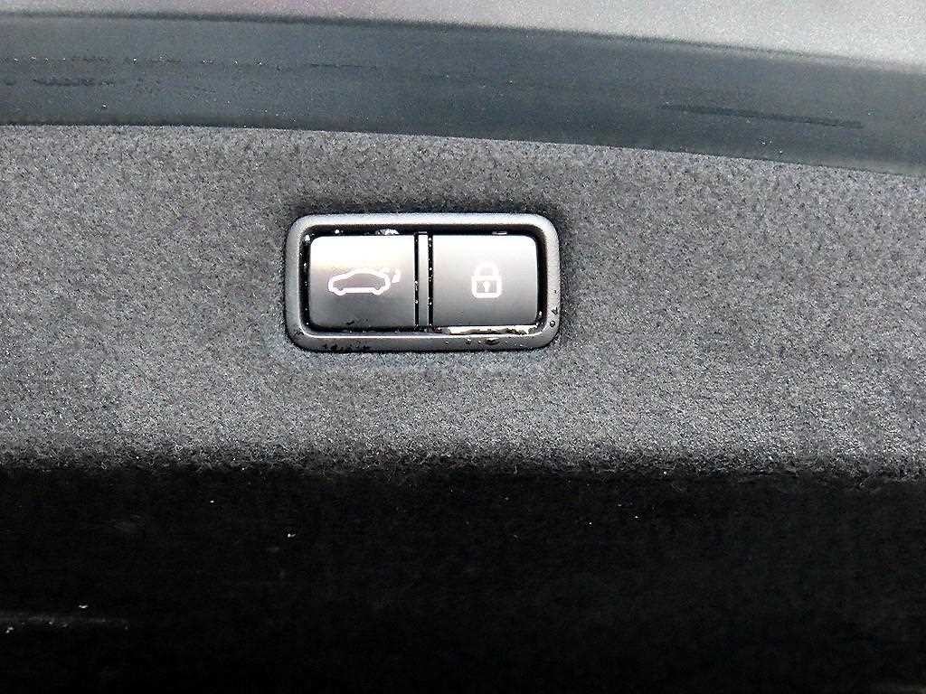 제네시스 G90 3.8 GDI AWD 럭셔리 이미지 16