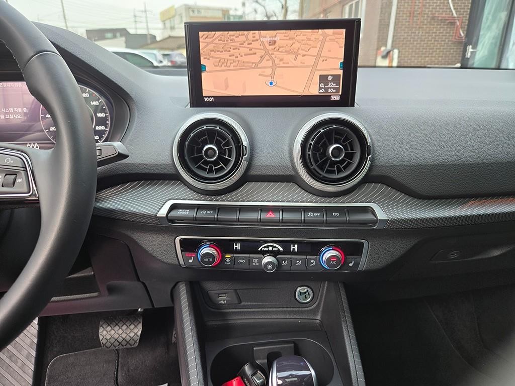 아우디 Q2 35 TDI 프리미엄 이미지 10