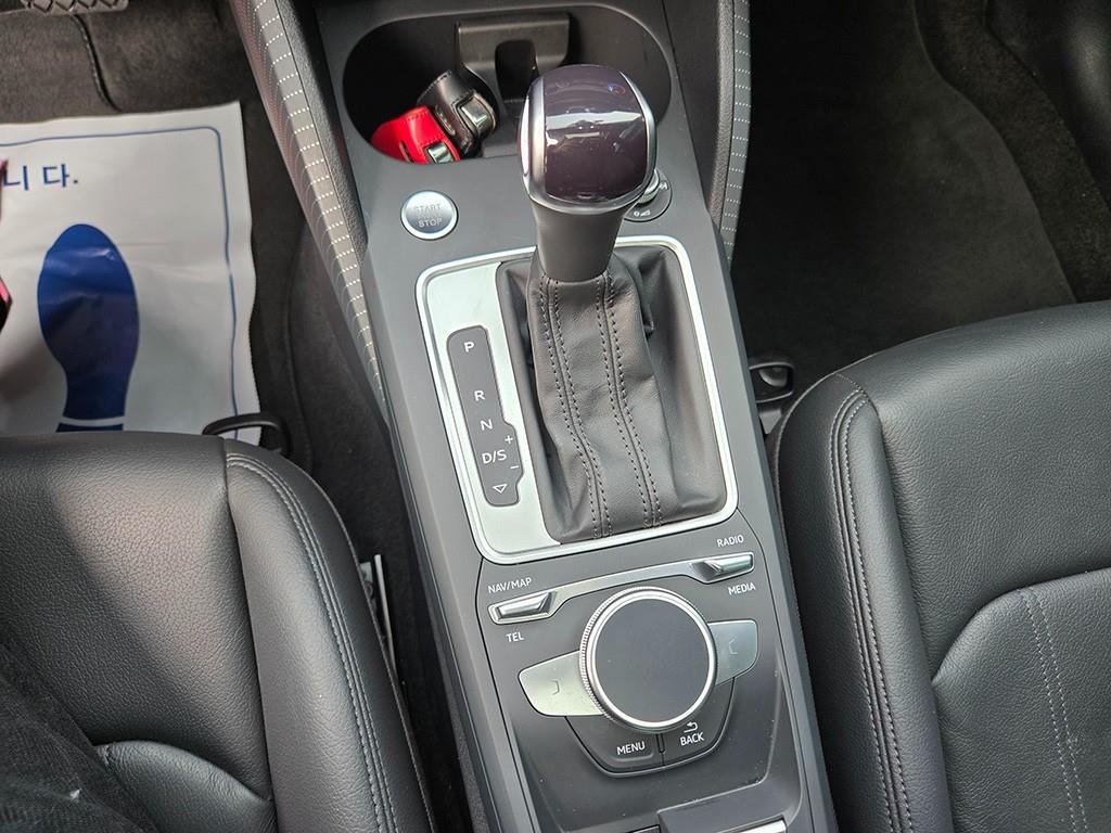 아우디 Q2 35 TDI 프리미엄 이미지 11