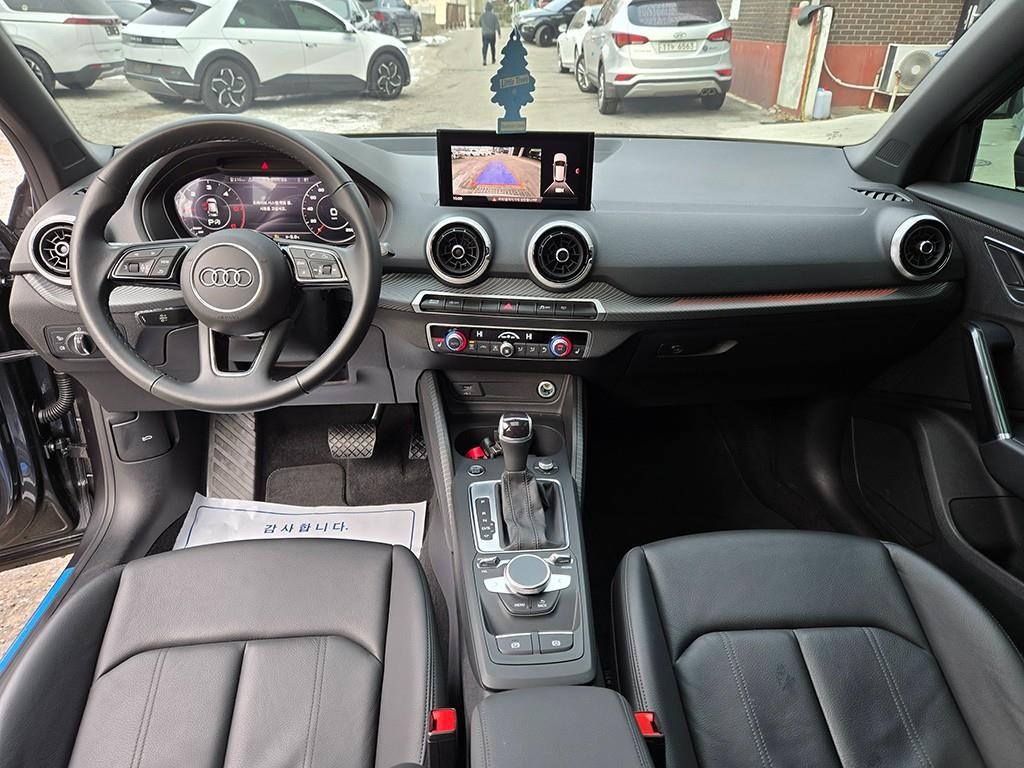 아우디 Q2 35 TDI 프리미엄 이미지 9