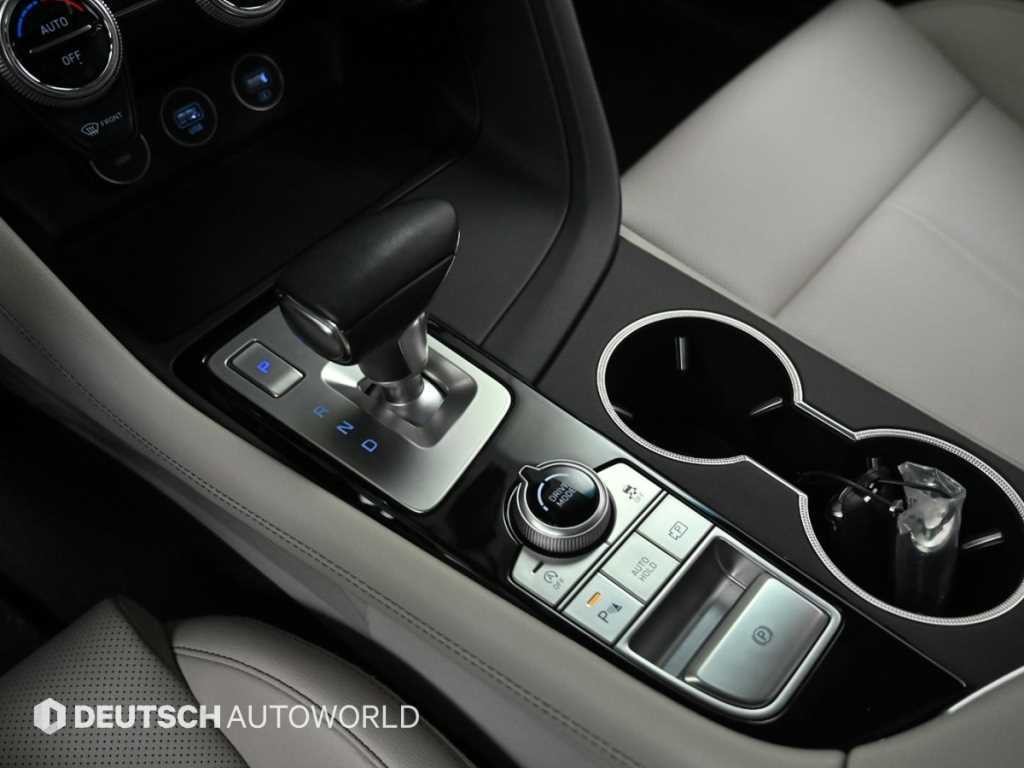 제네시스 G70 더 뉴 G70 가솔린 2.0T 4WD 이미지 9