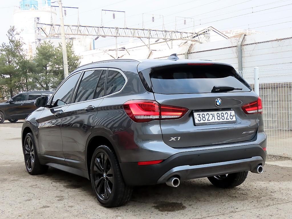 BMW X1 X1 (F48) xDrive 20i xLine 이미지 3