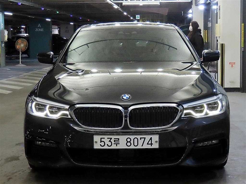 BMW 5시리즈 5시리즈 (G30) 530i xDrive M 스포츠 플러스 이미지 2