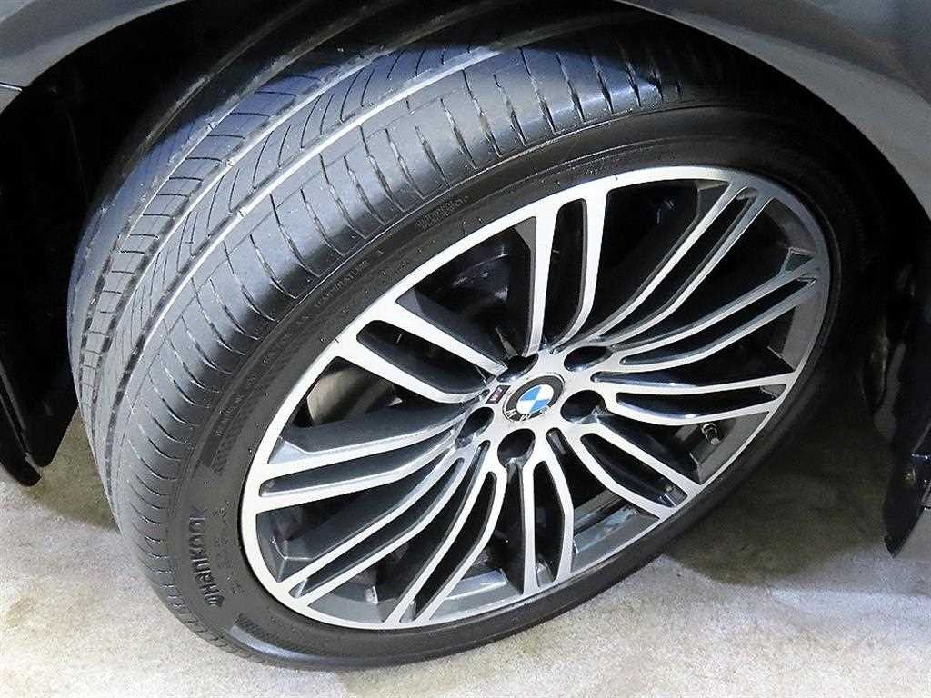 BMW 5시리즈 5시리즈 (G30) 530i xDrive M 스포츠 플러스 이미지 20