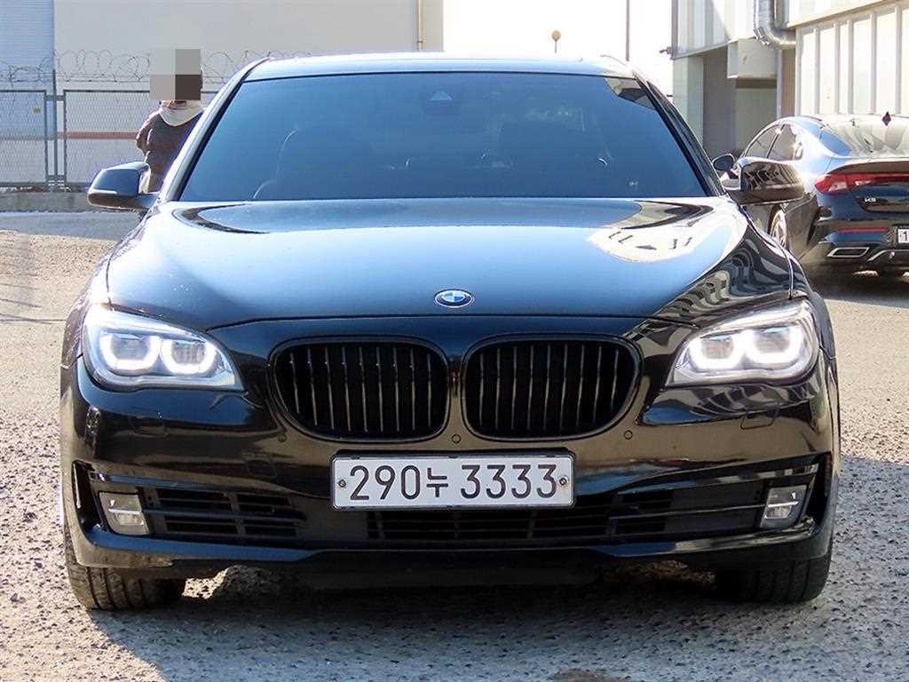BMW 7시리즈 7시리즈 (F01) 740 d xDrive 이미지 1