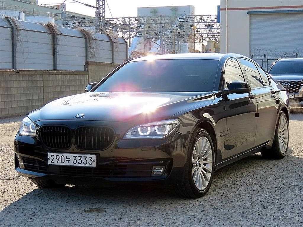 BMW 7시리즈 7시리즈 (F01) 740 d xDrive 이미지 2