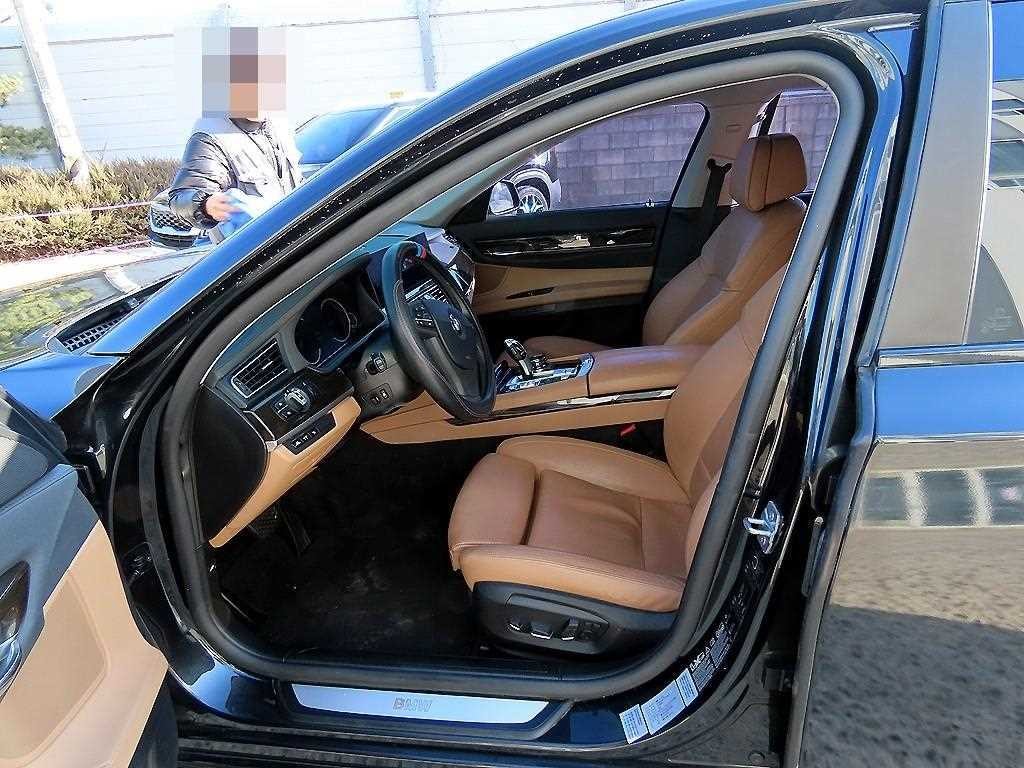BMW 7시리즈 7시리즈 (F01) 740 d xDrive 이미지 5