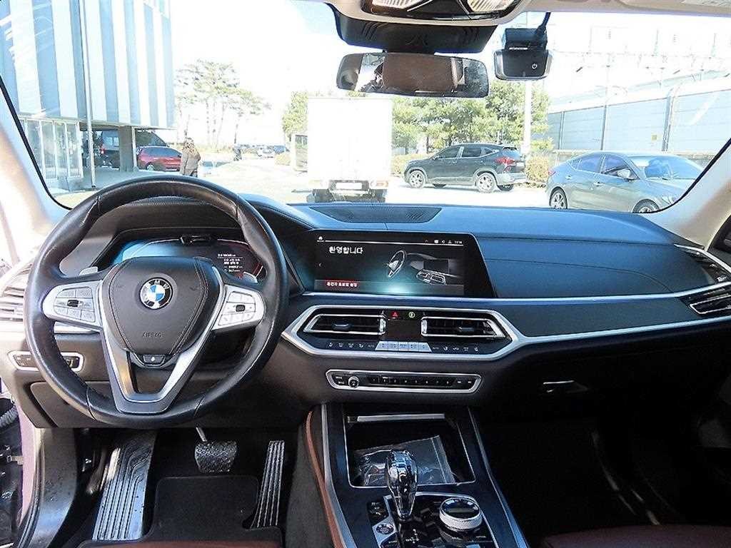 BMW X7 X7 (G07) xDrive 30d 디자인 퓨어 엑셀런스 7인승 이미지 7