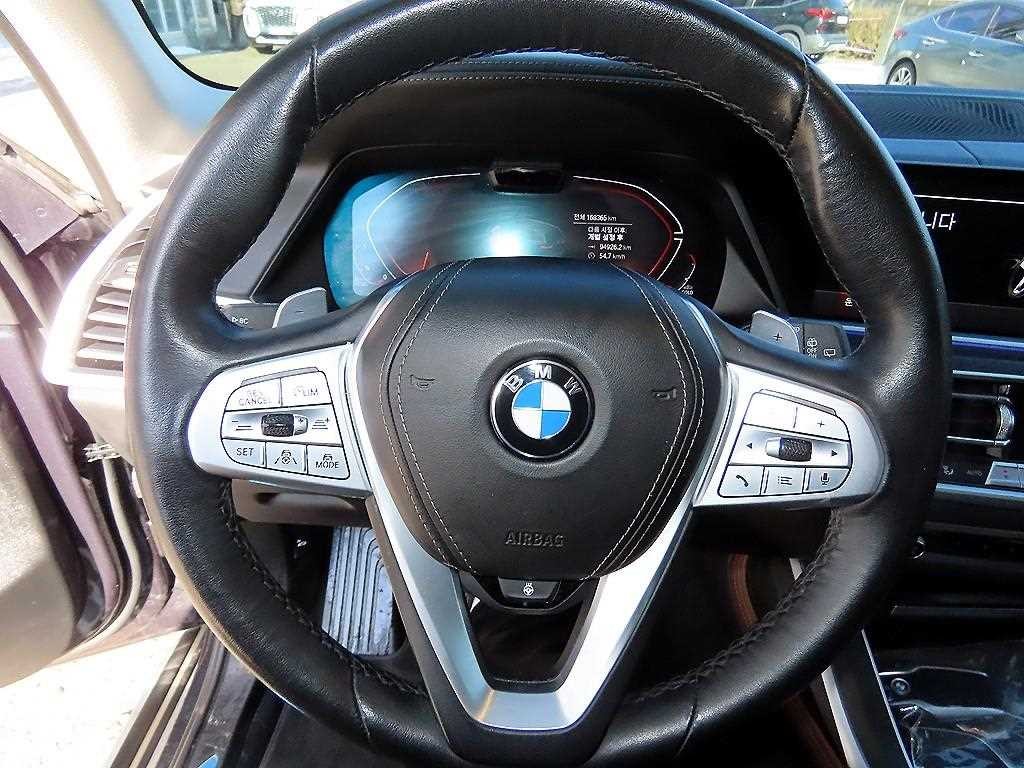 BMW X7 X7 (G07) xDrive 30d 디자인 퓨어 엑셀런스 7인승 이미지 8
