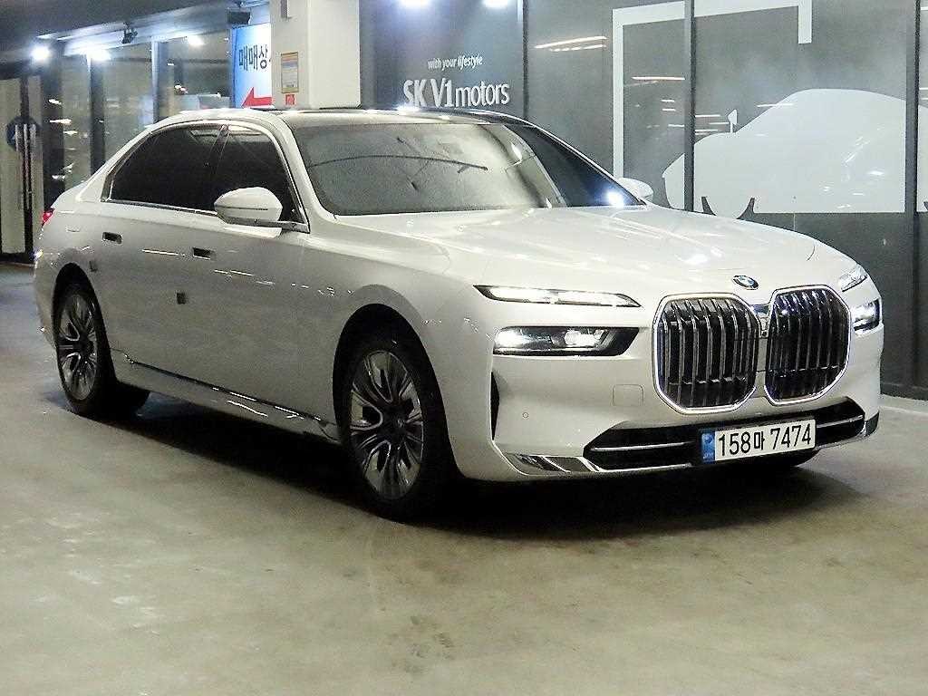 BMW 7시리즈 7시리즈 (G70) 740d xDrive 디자인 퓨어 엑셀런스 이미지 1