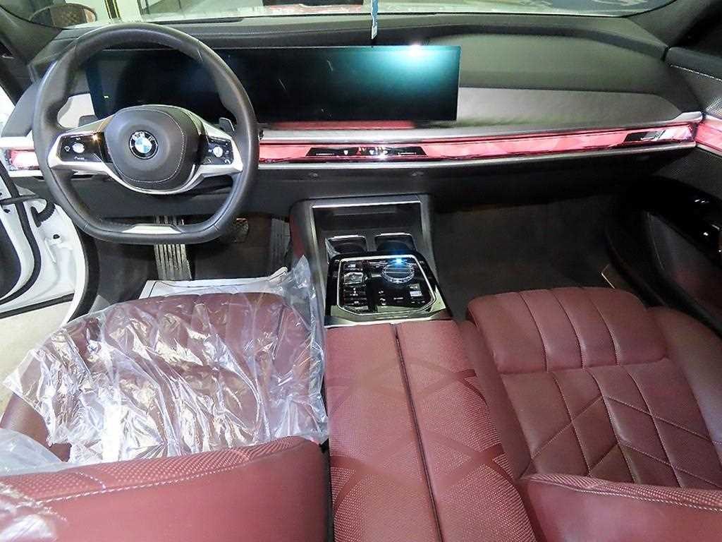 BMW 7시리즈 7시리즈 (G70) 740d xDrive 디자인 퓨어 엑셀런스 이미지 10