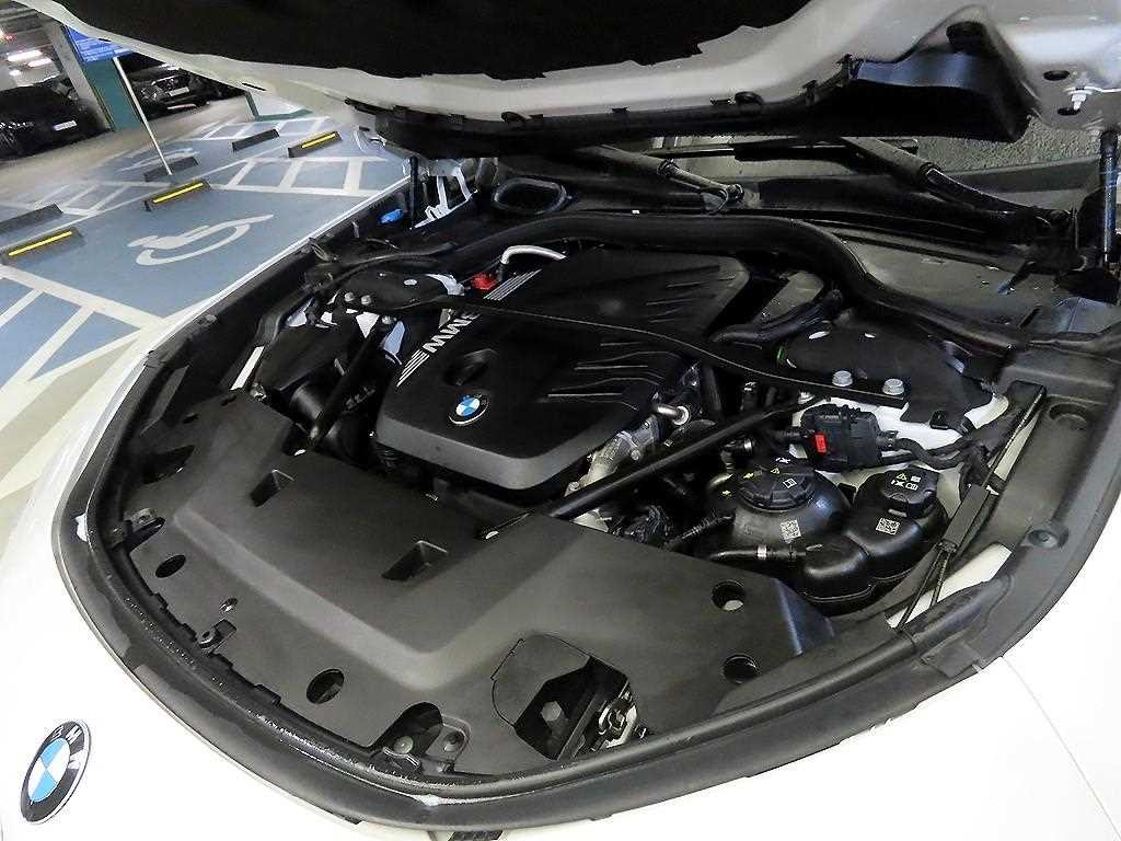 BMW 7시리즈 7시리즈 (G70) 740d xDrive 디자인 퓨어 엑셀런스 이미지 19