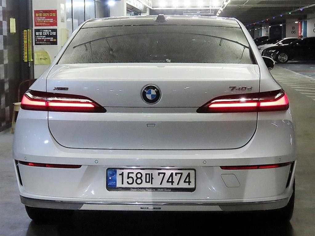 BMW 7시리즈 7시리즈 (G70) 740d xDrive 디자인 퓨어 엑셀런스 이미지 5
