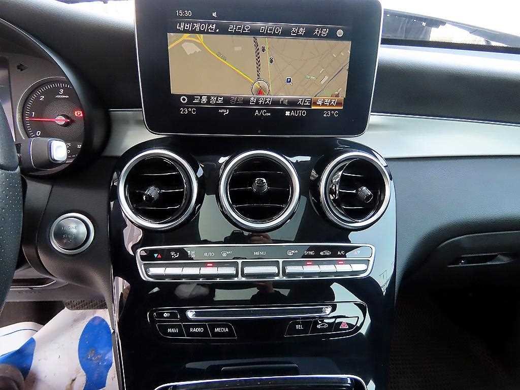 벤츠 GLC 클래스 GLC클래스 X253 GLC 220 d 4MATIC 이미지 12