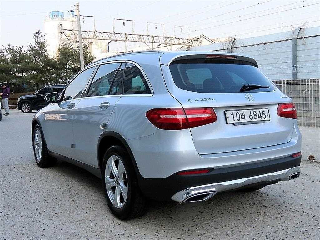벤츠 GLC 클래스 GLC클래스 X253 GLC 220 d 4MATIC 이미지 3