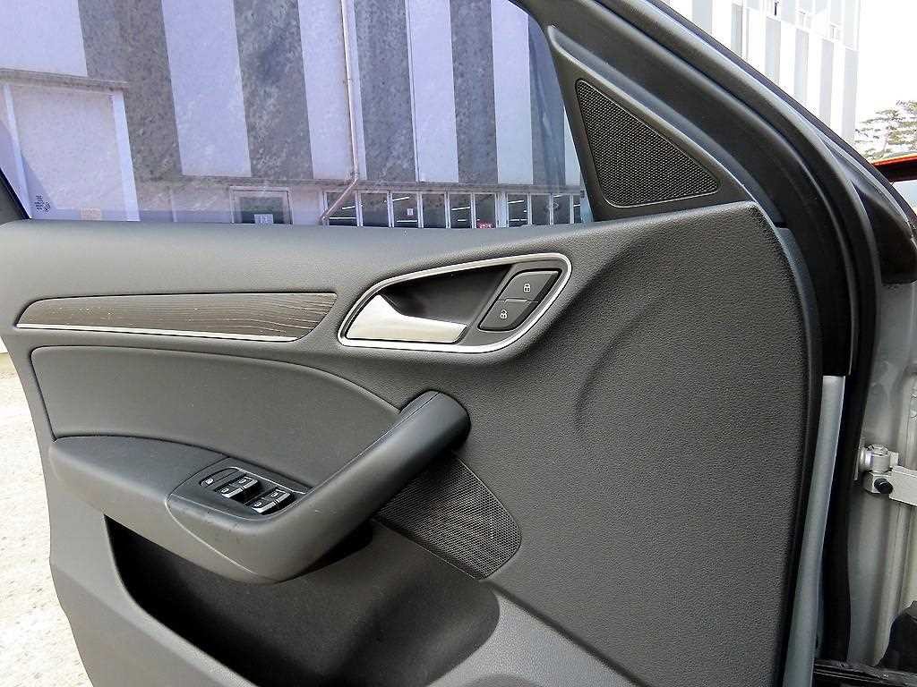 아우디 Q3 2.0 TDI 콰트로 다이나믹 이미지 11