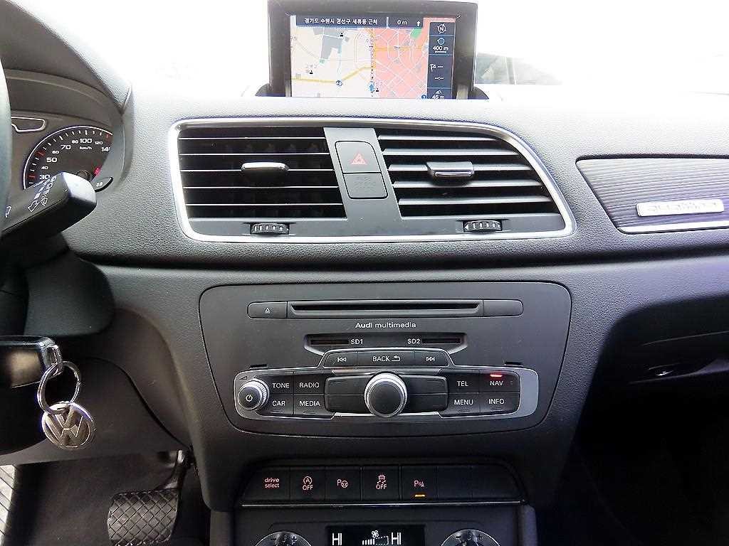 아우디 Q3 2.0 TDI 콰트로 다이나믹 이미지 13