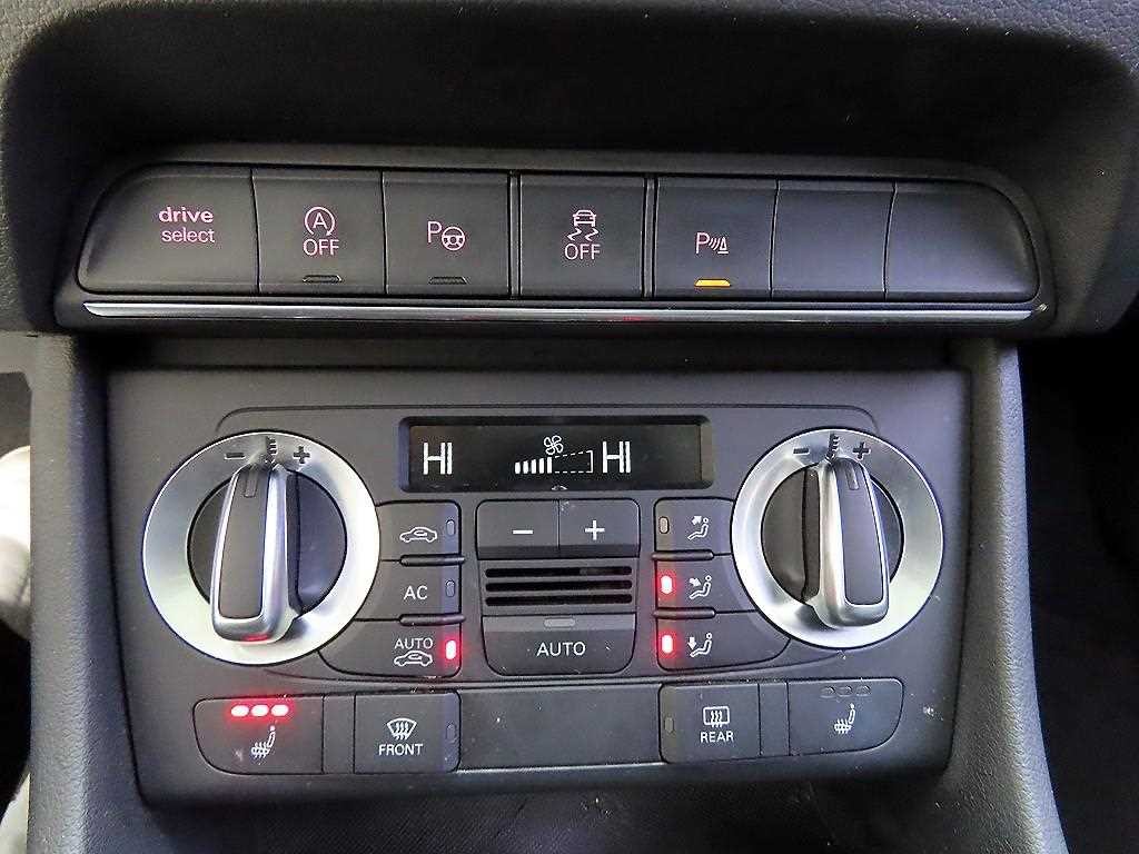아우디 Q3 2.0 TDI 콰트로 다이나믹 이미지 15
