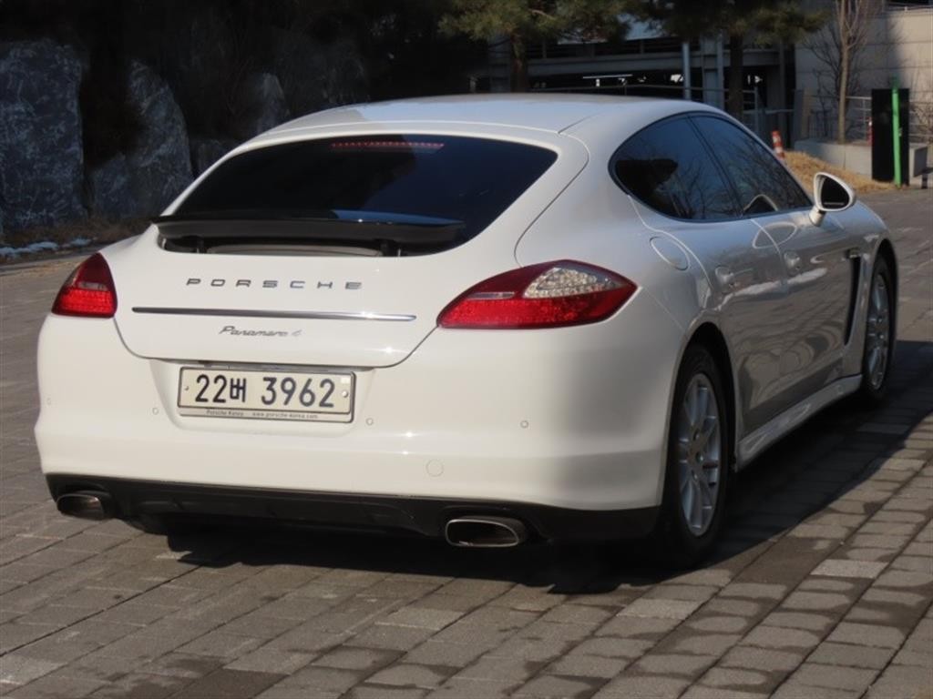 포르쉐 파나메라 3.6 AWD 이미지 3