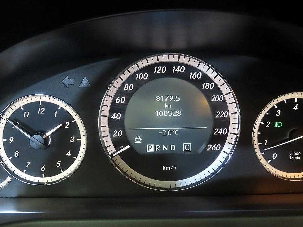 벤츠 E 클래스 E-클래스 W212 E350 쿠페 이미지 9