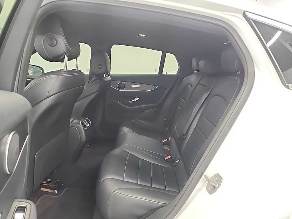벤츠 GLC 클래스 GLC클래스 X253 GLC 300 4MATIC 쿠페 이미지 12