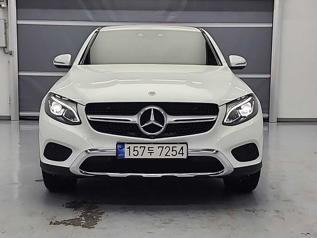 벤츠 GLC 클래스 GLC클래스 X253 GLC 300 4MATIC 쿠페 이미지 2