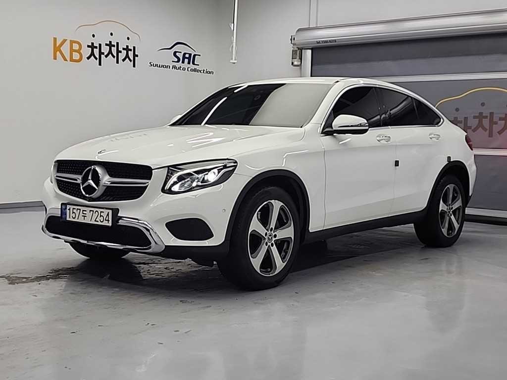 벤츠 GLC 클래스 GLC클래스 X253 GLC 300 4MATIC 쿠페 이미지 4