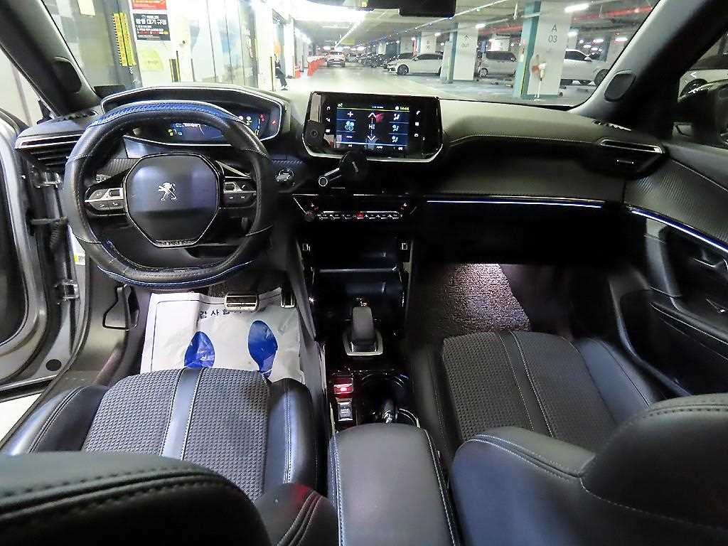 푸조 2008 e-2008 GT Line 이미지 10