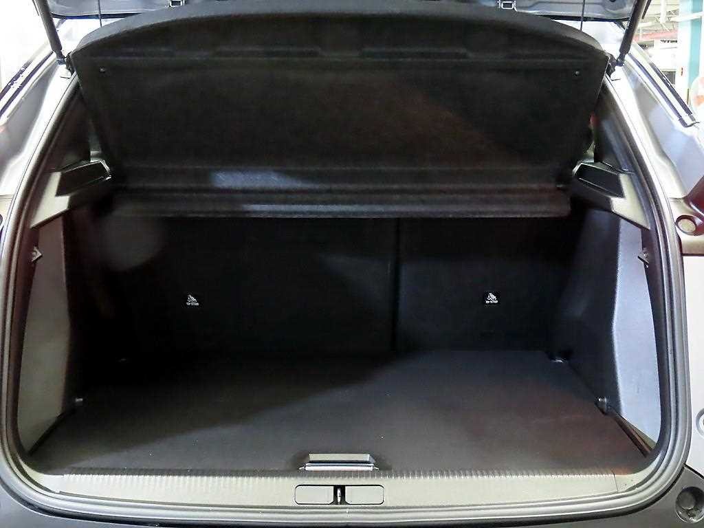 푸조 2008 e-2008 GT Line 이미지 16